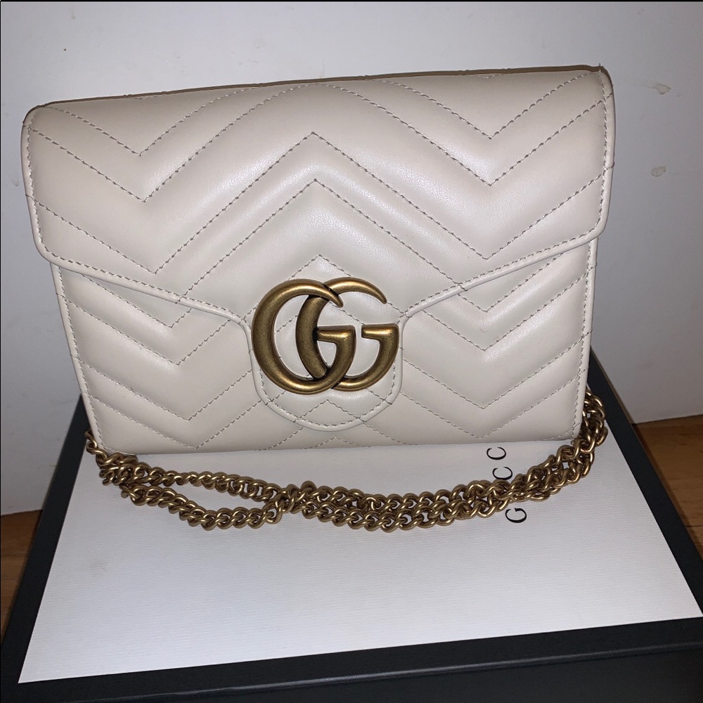 Authentic Gucci Handbag Cream with Gold Hardware